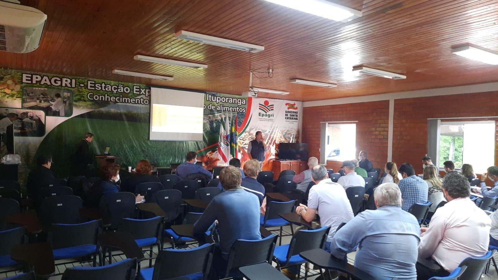 Avaliação da safra 2021/2022 e Festa Nacional da Cebola foram assuntos debatidos em reunião