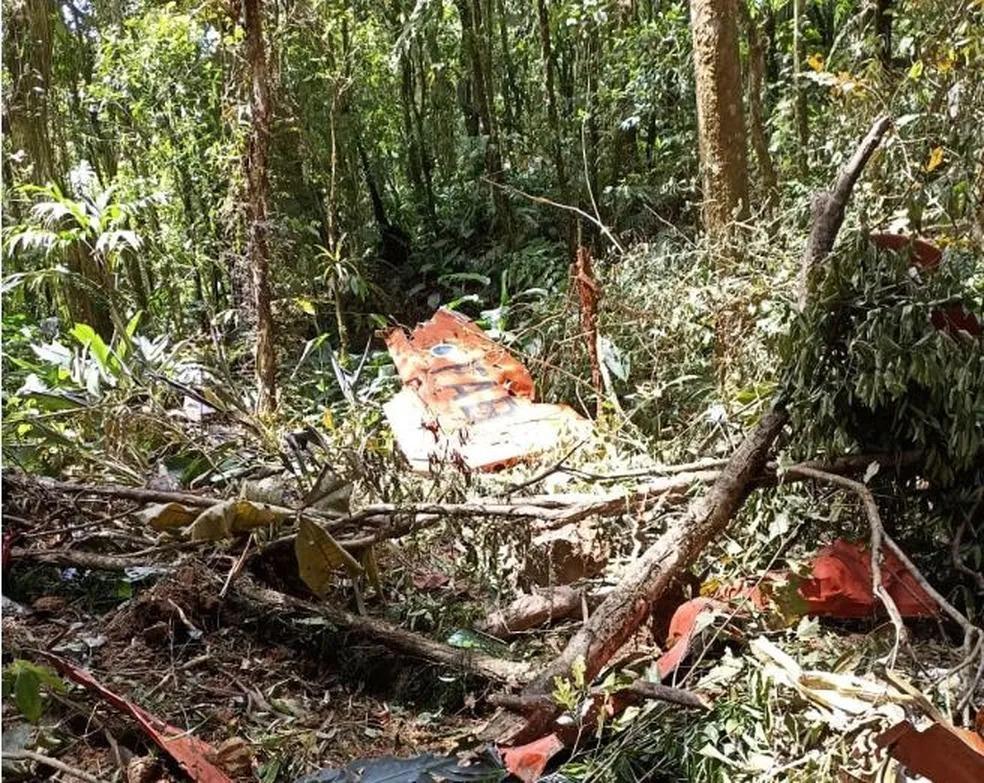 Avião da FAB que estava desaparecido desde ontem, sexta (4), é encontrado em SC; dois ocupantes morreram