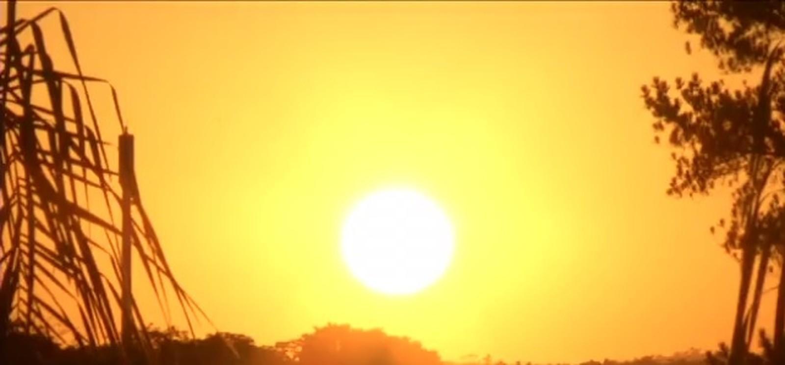 Aviso Especial: Intensa massa de ar quente e seco ganha força em SC