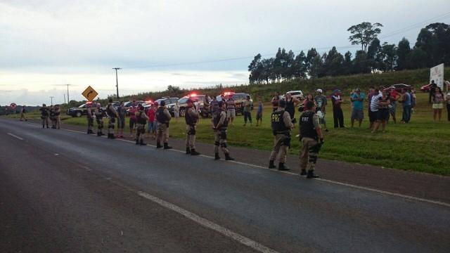 Força-tarefa da Polícia Rodoviária Federal poderá atuar na liberação das rodovias catarinenses