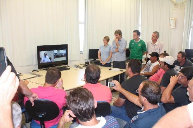 Caminhoneiros de Santa Catarina têm videoconferência com o ministro Miguel Rossetto 