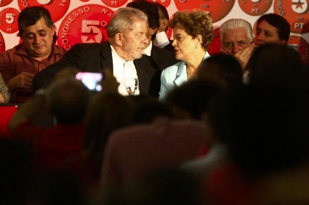 Lula procura FHC para conter impeachment de Dilma, diz jornal