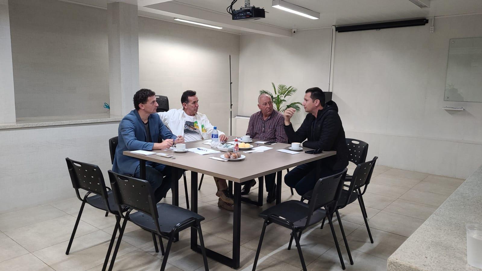 Bancada de deputados estaduais e federais eleitos no Alto Vale reúnem-se em Rio do Sul