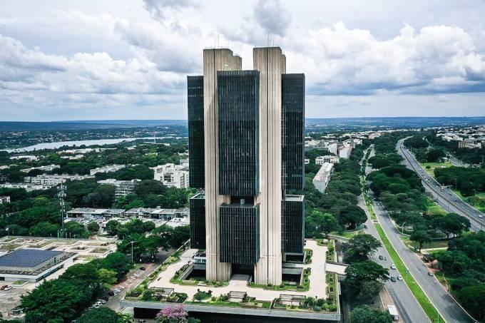 Banco Central aumenta taxa de juros para 7,75% ao ano