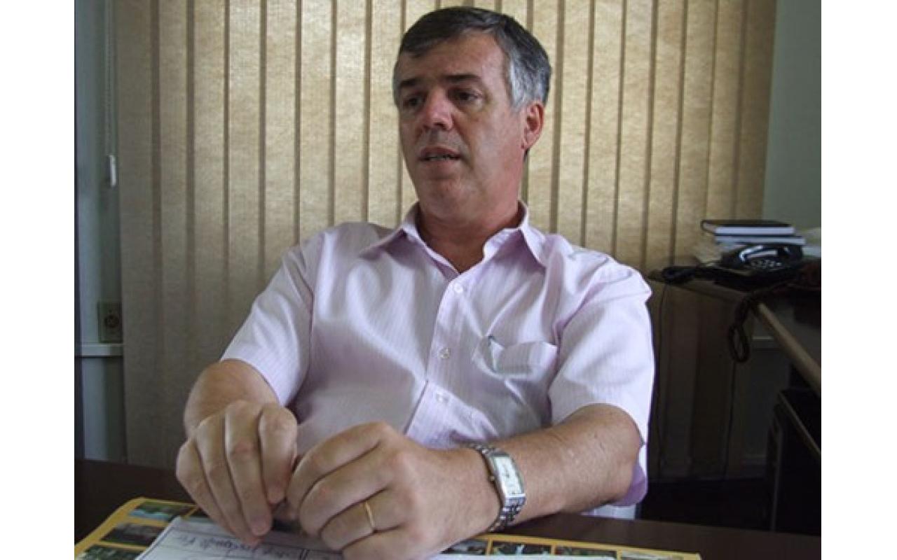 Prefeito de Imbuia assume presidência da AMAVI no segundo semestre de 2015