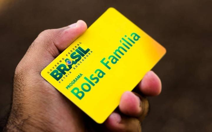 Benificiários do Bolsa Família podem fazer empréstimo consignado segundo STF