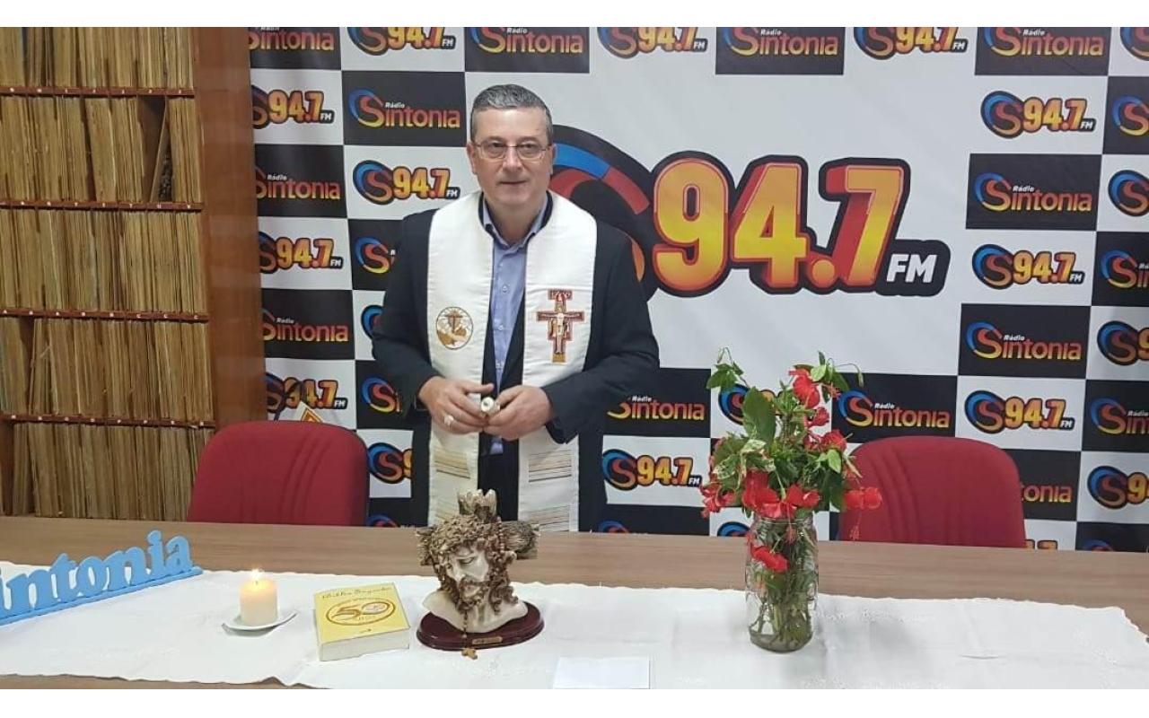 Bispo Dom Onécimo Alberton faz visitas a empresas, escolas e entidades, em Ituporanga