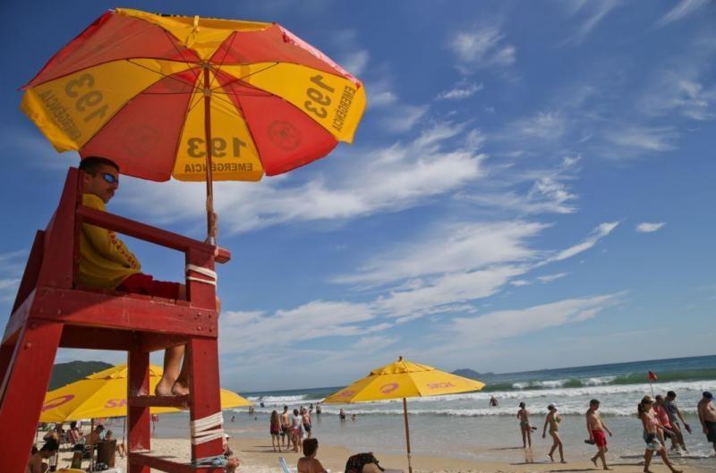 Bombeiros de SC desenvolvem ações para reduzir mortes por afogamento