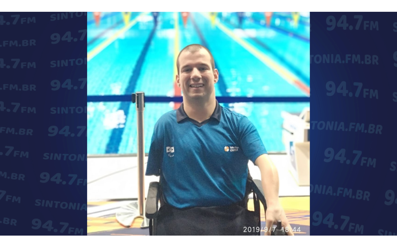Bruno Becker avança à final dos 200 metros livre nas Paralimpíadas de Paris