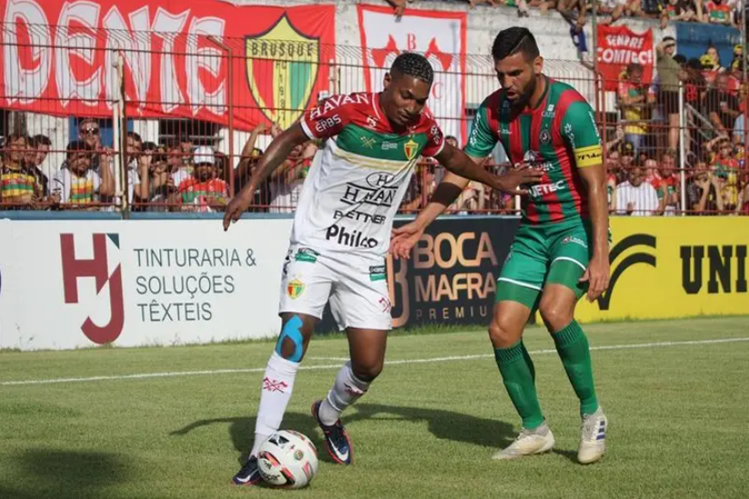 Brusque e Camboriú farão a final do Campeonato Catarinense
