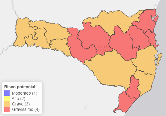 Cai para oito o número de regiões classificadas com risco gravíssimo em SC