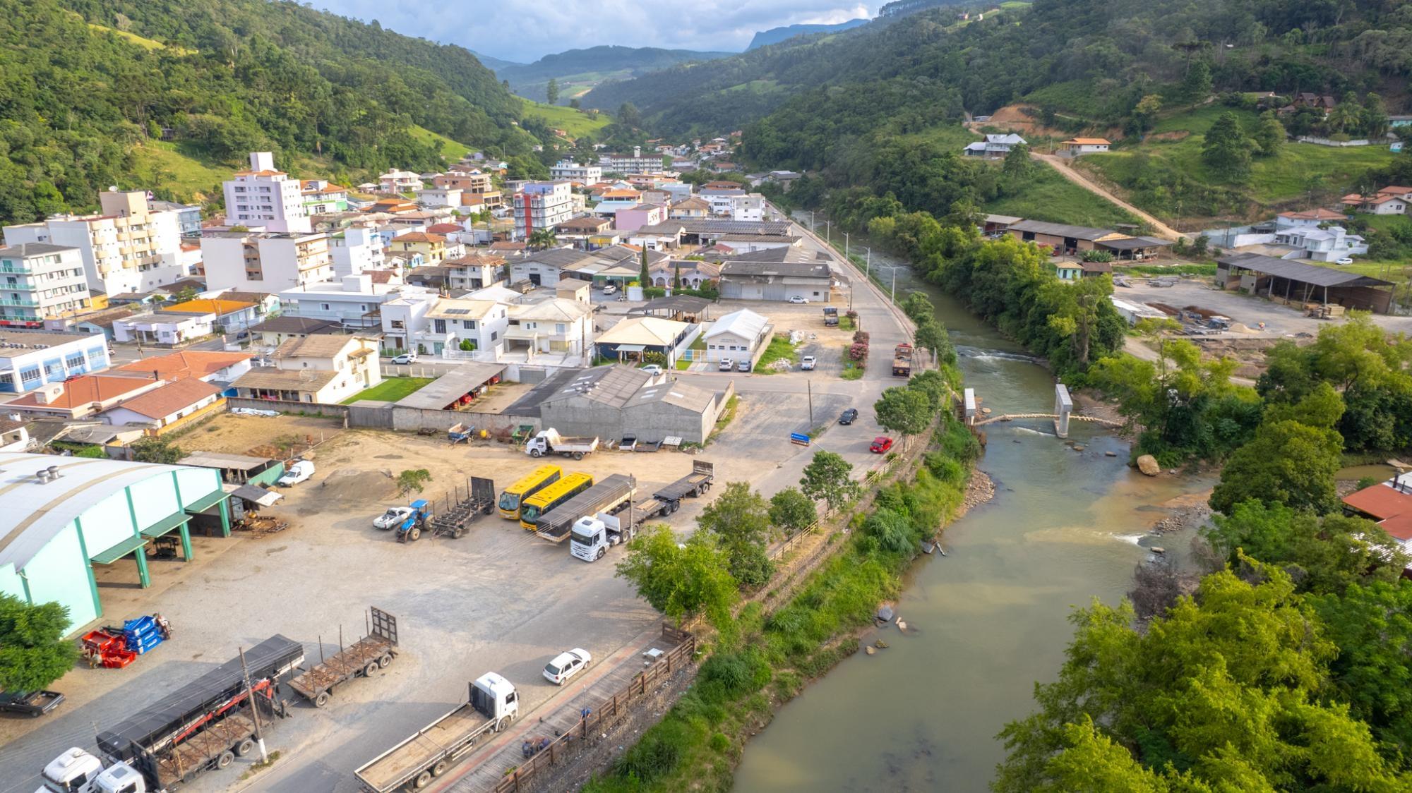 Câmara de Alfredo Wagner cobra melhorias em ponte pênsil e estrada