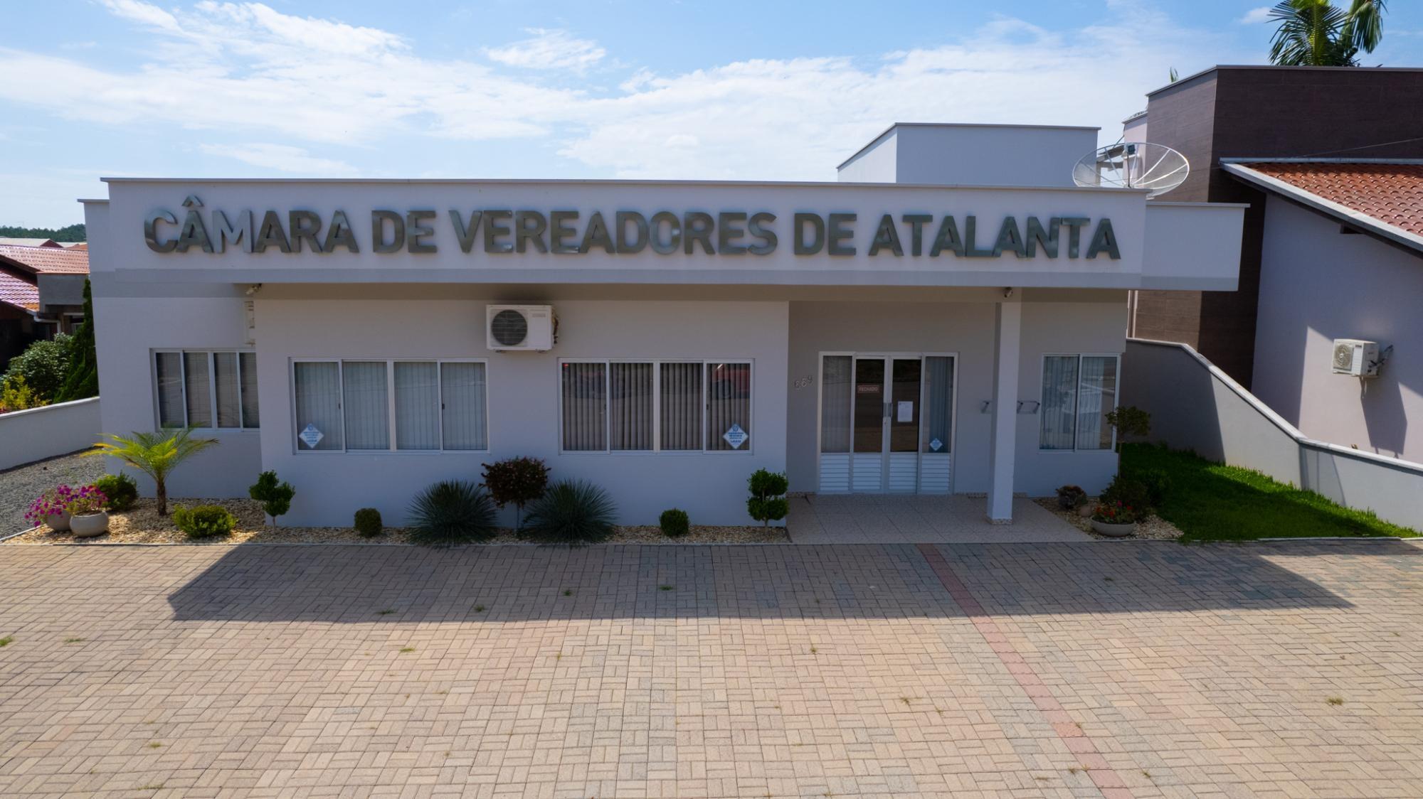 Câmara de Atalanta cobra limpeza de rio para reduzir risco de alagamentos
