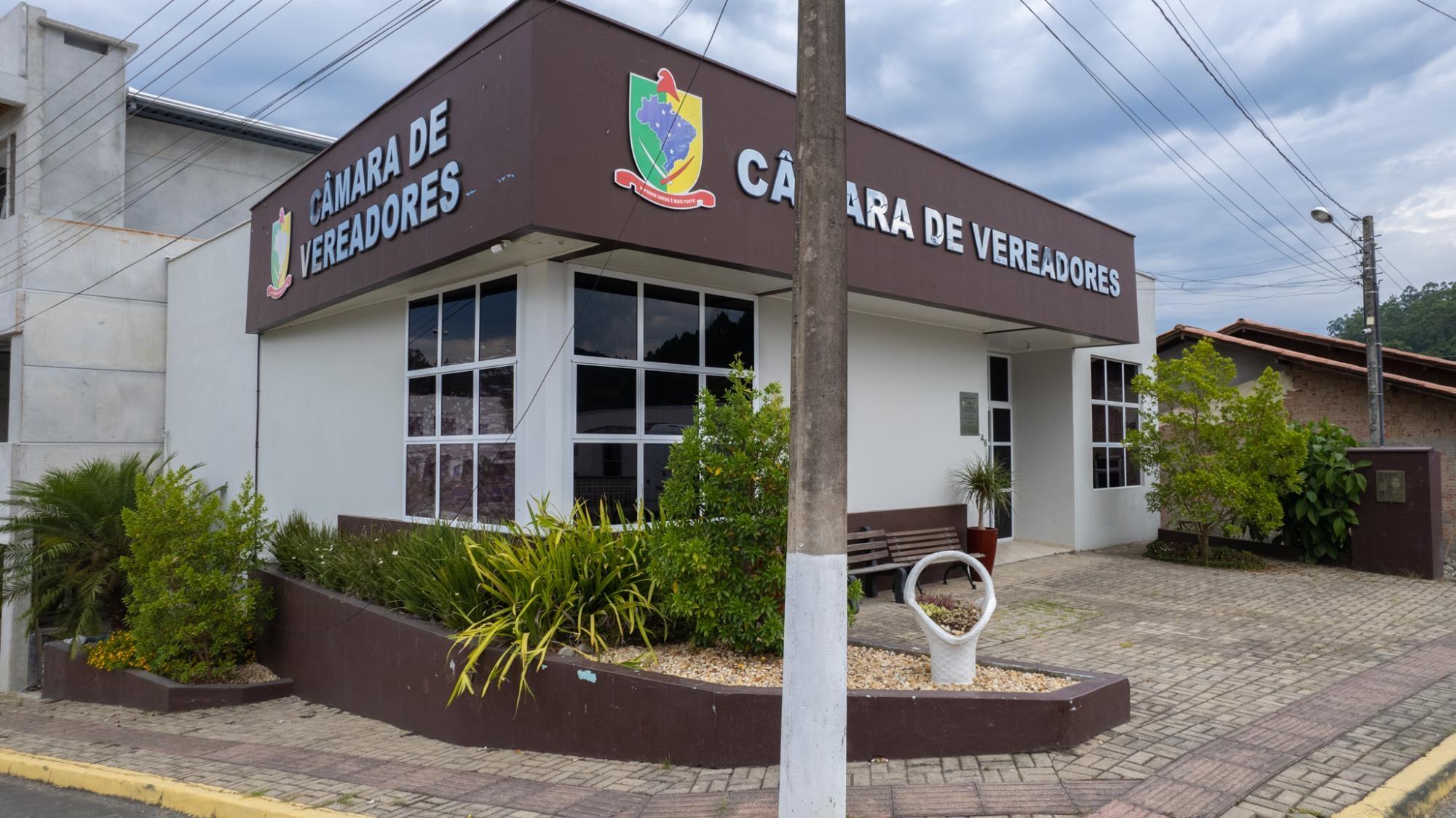 Câmara de Aurora aprova requerimento que pede informações sobre tacógrafos do transporte escolar