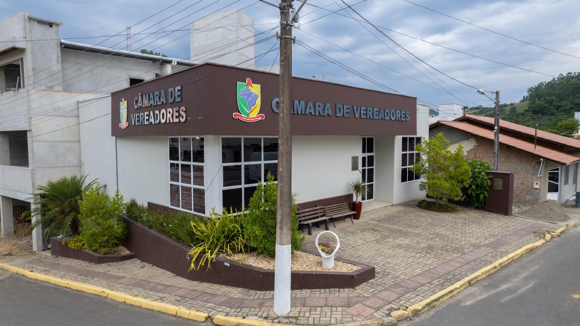 Câmara de Aurora inicia trabalhos do ano com balanço financeiro