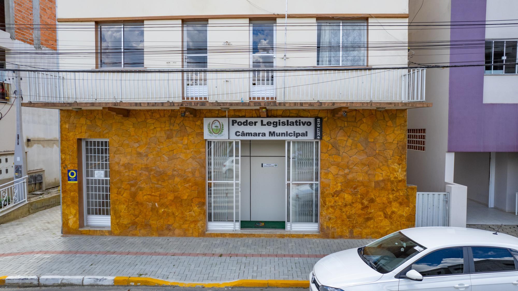 Câmara de Bom Retiro aprova moção de aplauso ao deputado Március Machado e reforça pautas de infraestrutura