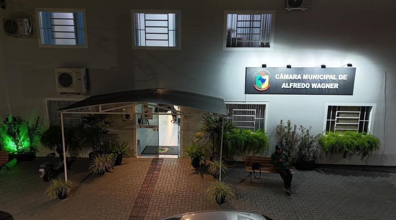 Câmara homenageia cabo Rosenberg por atuação em incêndio em Alfredo Wagner
