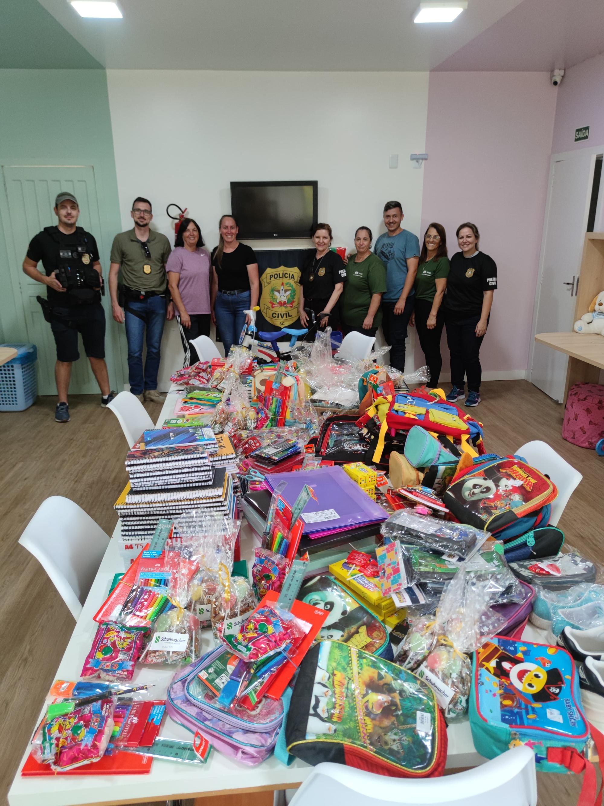 Campanha Natal Nota 10 leva solidariedade e alegria às crianças do abrigo Albertina Berkenbrock