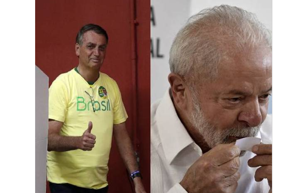 Candidatos Bolsonaro e Lula votam logo após a abertura das urnas