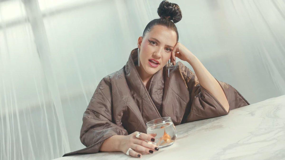 Cantora ituporanguense lança single “Não Quero Ninguém”