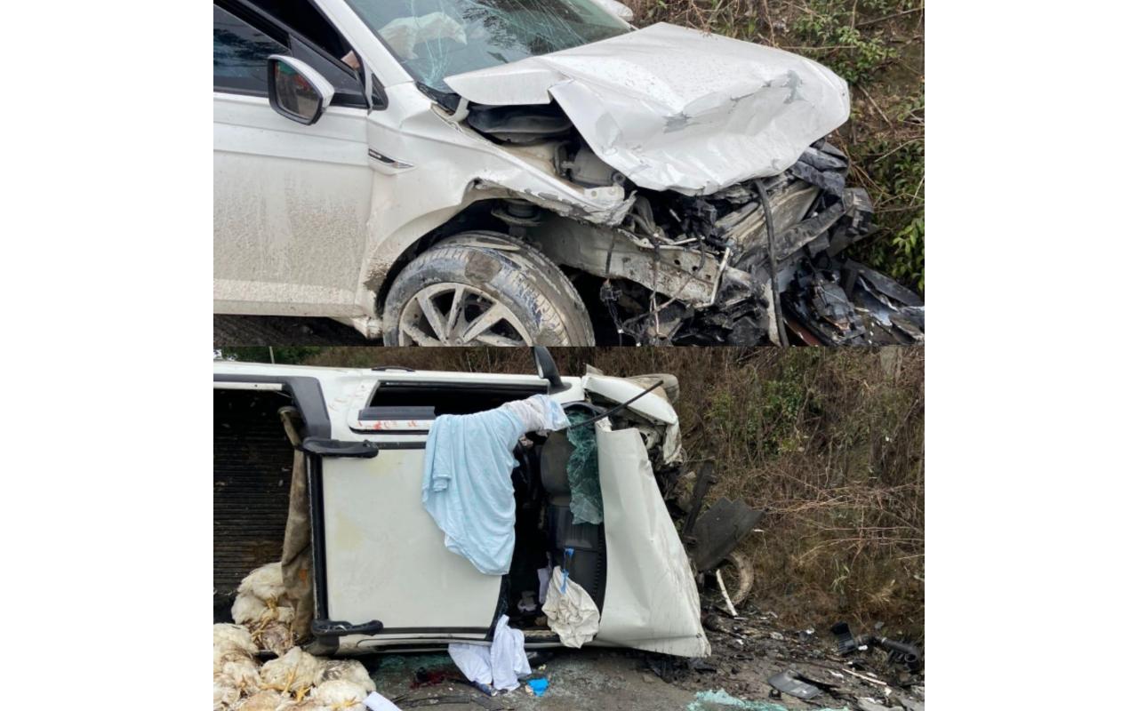 Carros batem de frente em acidente em Ituporanga na manhã desta segunda-feira (19)