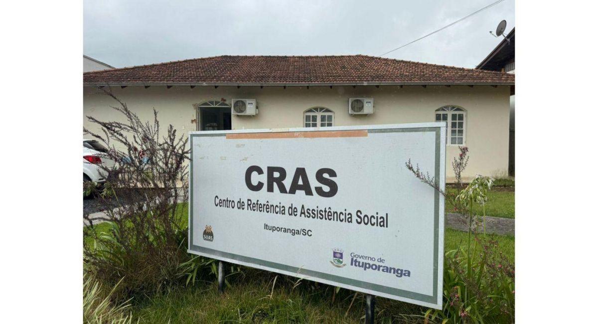 Cartão de R$ 300 é auxílio eventual e não é exclusivo para moradores de rua