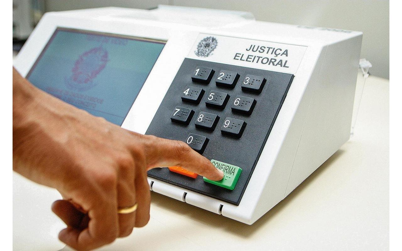 Cartório Eleitoral de Ituporanga organiza urnas  para as eleições de domingo