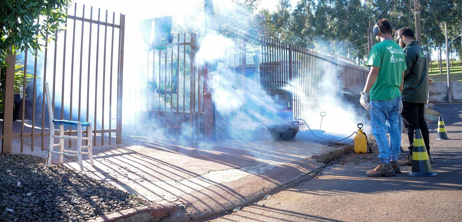 CASAN executa testes de fumaça para melhoria do serviço de coleta de esgoto em Ibirama