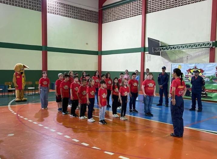 CBMSC forma primeira turma do Programa Bombeiro Mirim em Alfredo Wagner