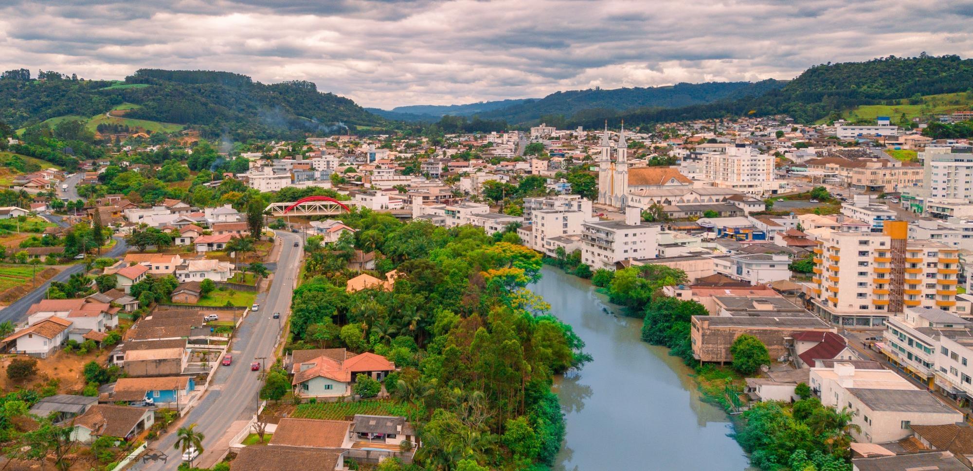 CDL de Ituporanga anuncia horário especial de Natal