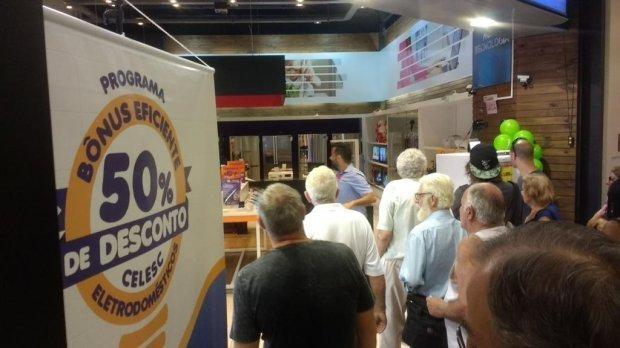 Celesc lança segunda etapa de programa para compra de eletrodomésticos mais eficientes