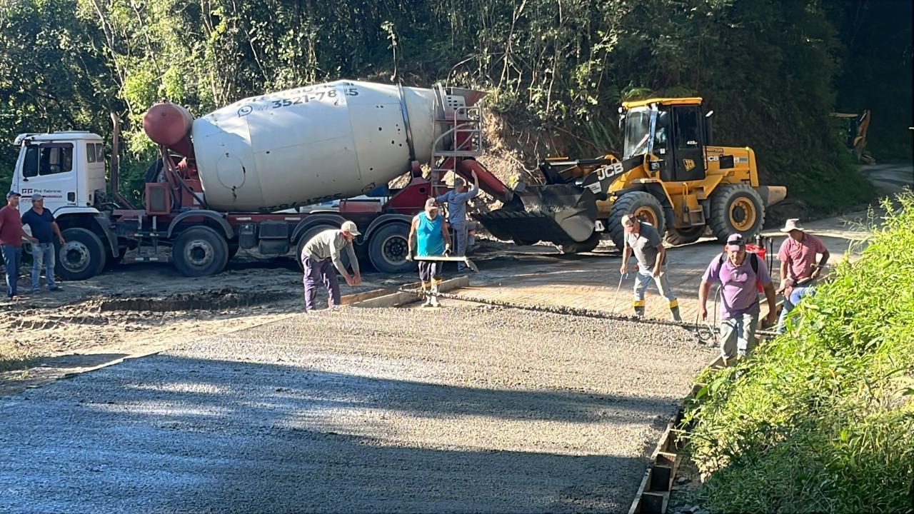 Chapadão do Lageado intensifica manutenção de estradas e projeta economia de R$ 50 mil por ano com nova sede de Obras