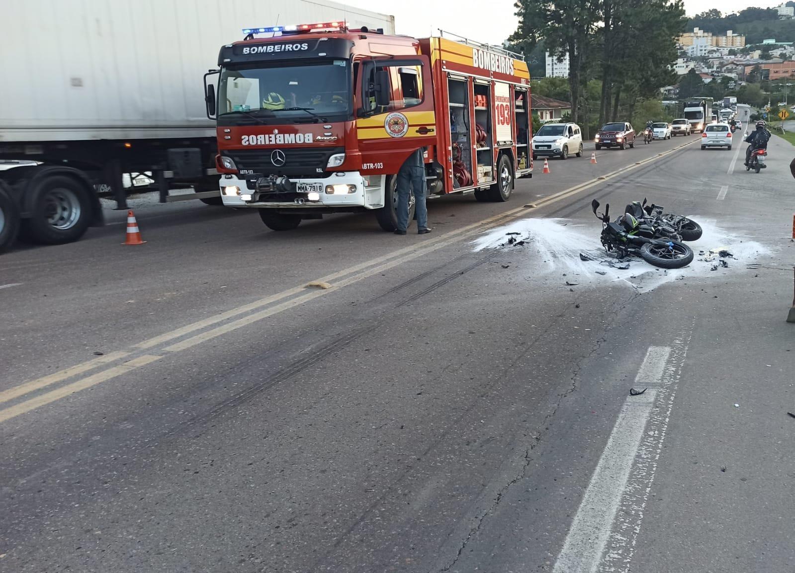 Colisão deixa motociclista gravemente ferido