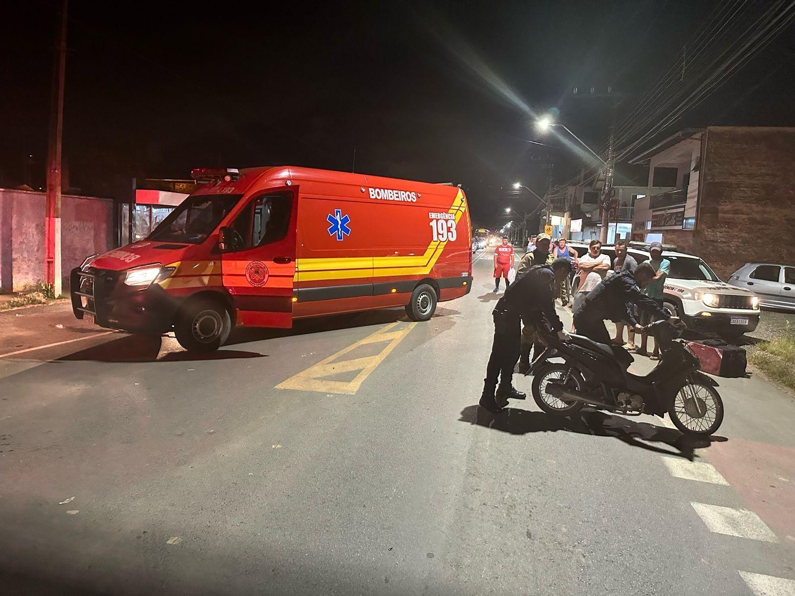 Colisão entre moto e bicicleta deixa dois feridos