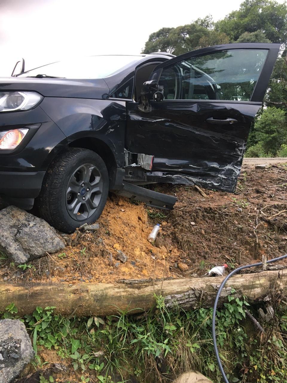 Colisão entre três veículos deixa feridos na BR-282 em Alfredo Wagner