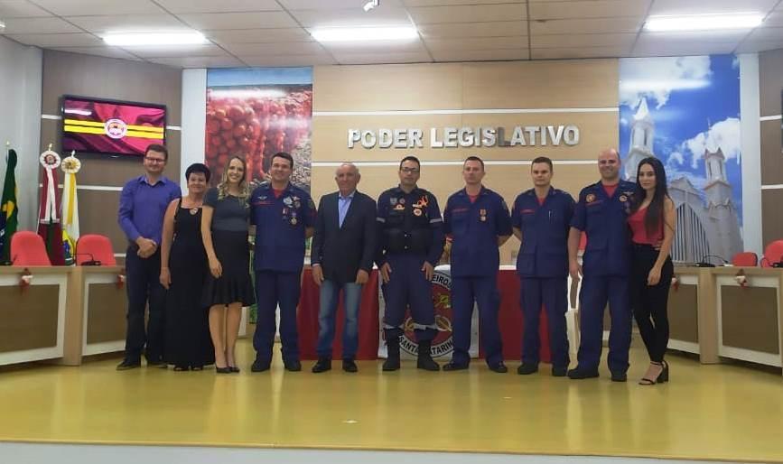 Com homenagens e formatura, Corpo de Bombeiros de Ituporanga completa 23 anos de atuação na Região da Cebola