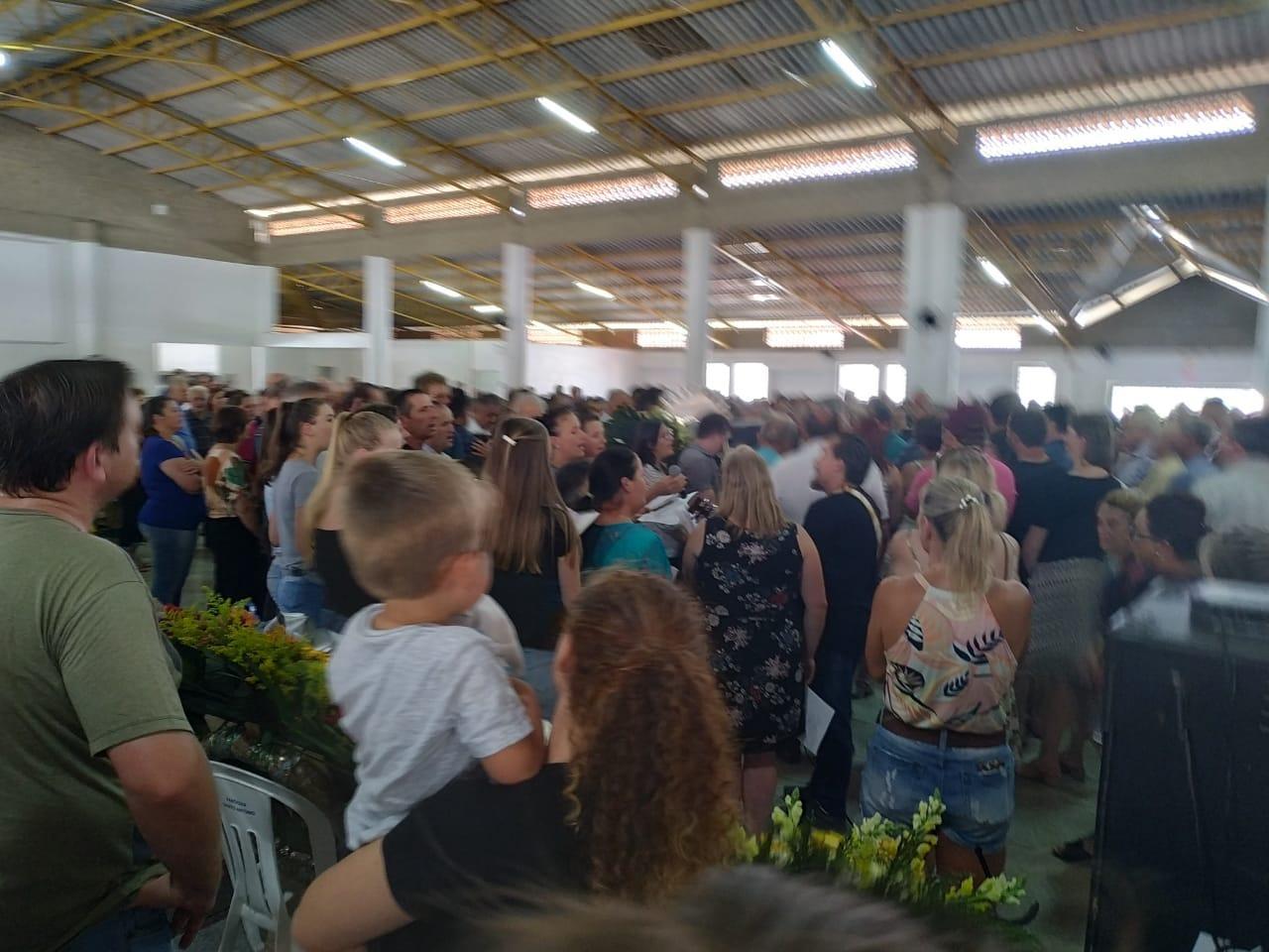 Comoção marca despedida do prefeito João Schwambach em Imbuia