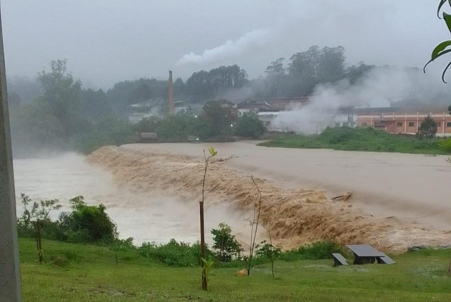 Comitê de gerenciamento de risco aumenta cota de segurança para 5 metros em Ituporanga