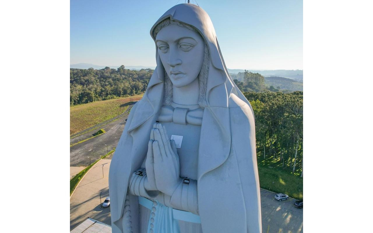 Complexo de Nossa Senhora de Lourdes e do Louvor mantém programação religiosa em homenagem à Padroeira do Brasil