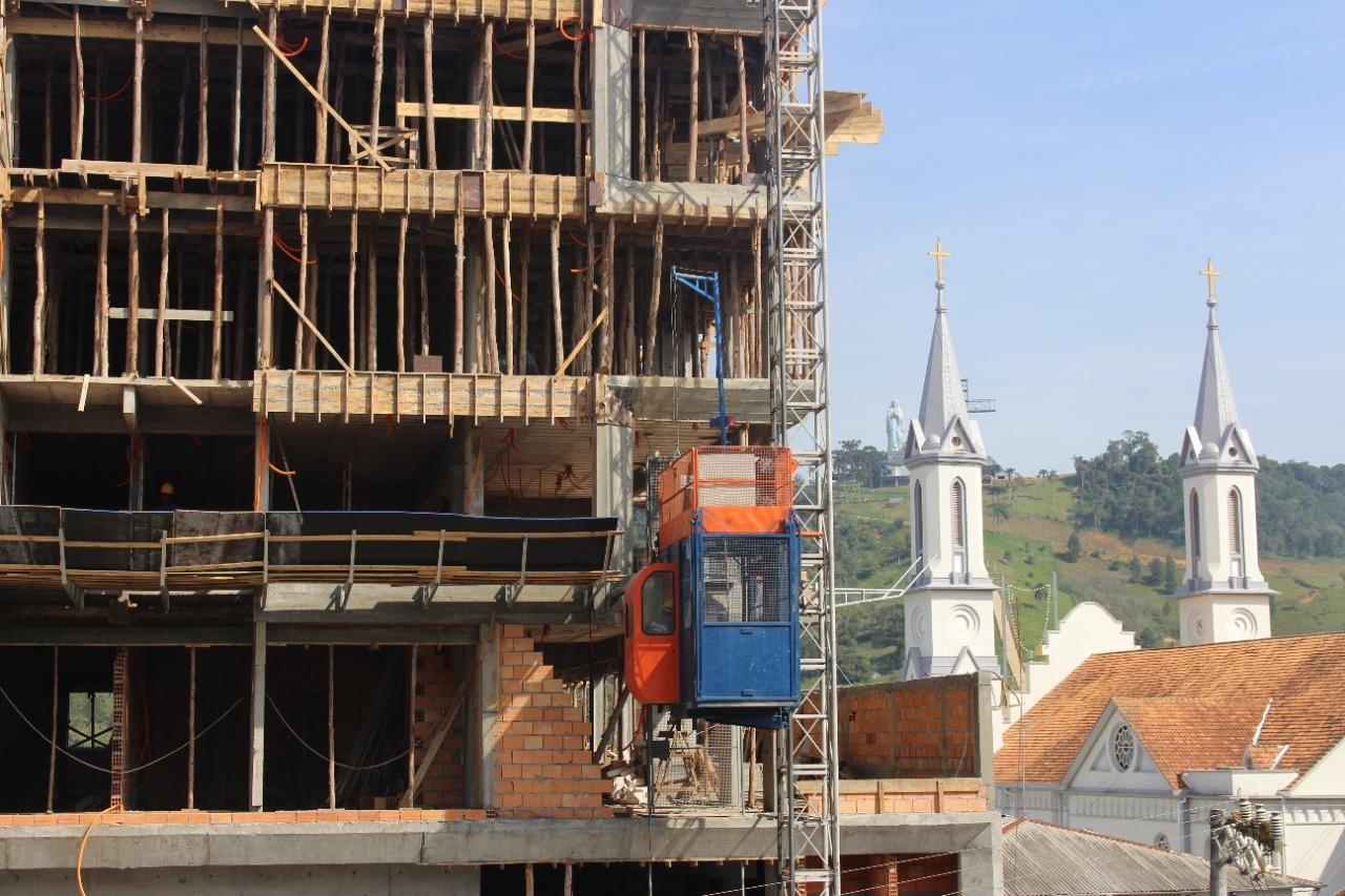 Construção Civil movimenta economia de Ituporanga 
