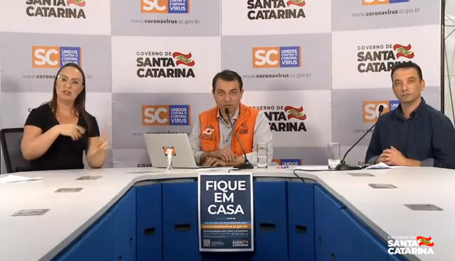 Covid-19: Santa Catarina soma 247 casos de coronavírus; Governo libera atividades da construção civil