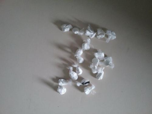 Criança de 4 anos leva cocaína do pai para escola por engano