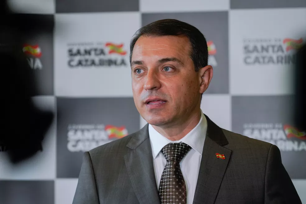 Data de depoimento de Carlos Moisés na CPI da Covid é definida