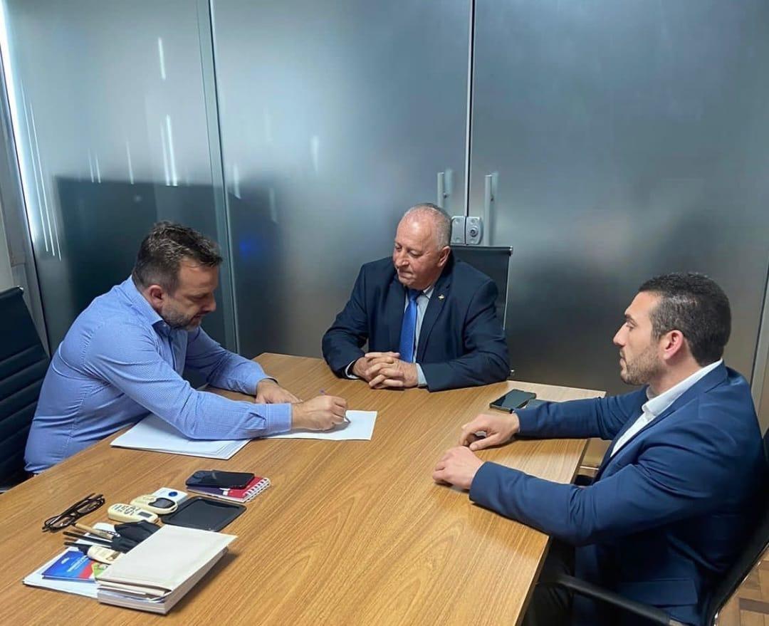 Deputado Estadual Oscar Gutz trata da infraestrutura do Alto Vale com o secretário Jerry Comper