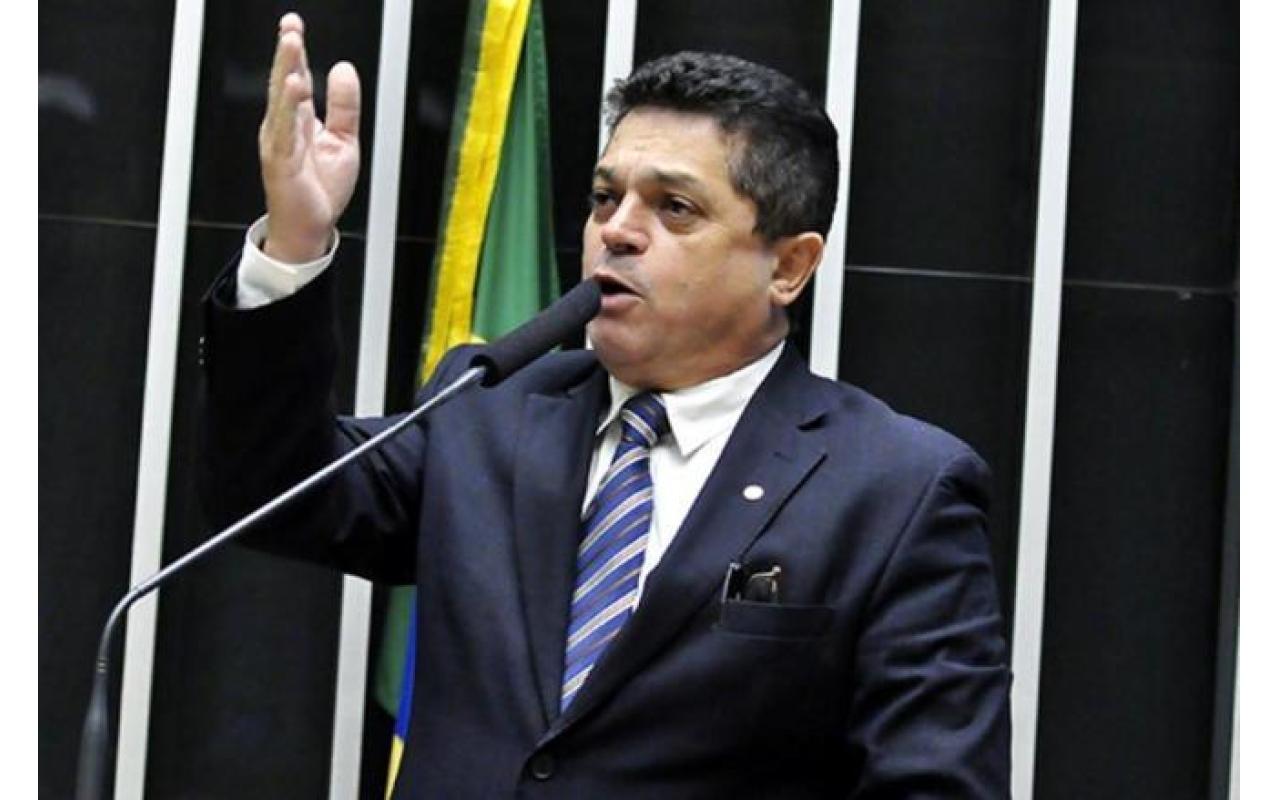 Deputado João Rodrigues se despede nas redes sociais antes de voltar para a prisão