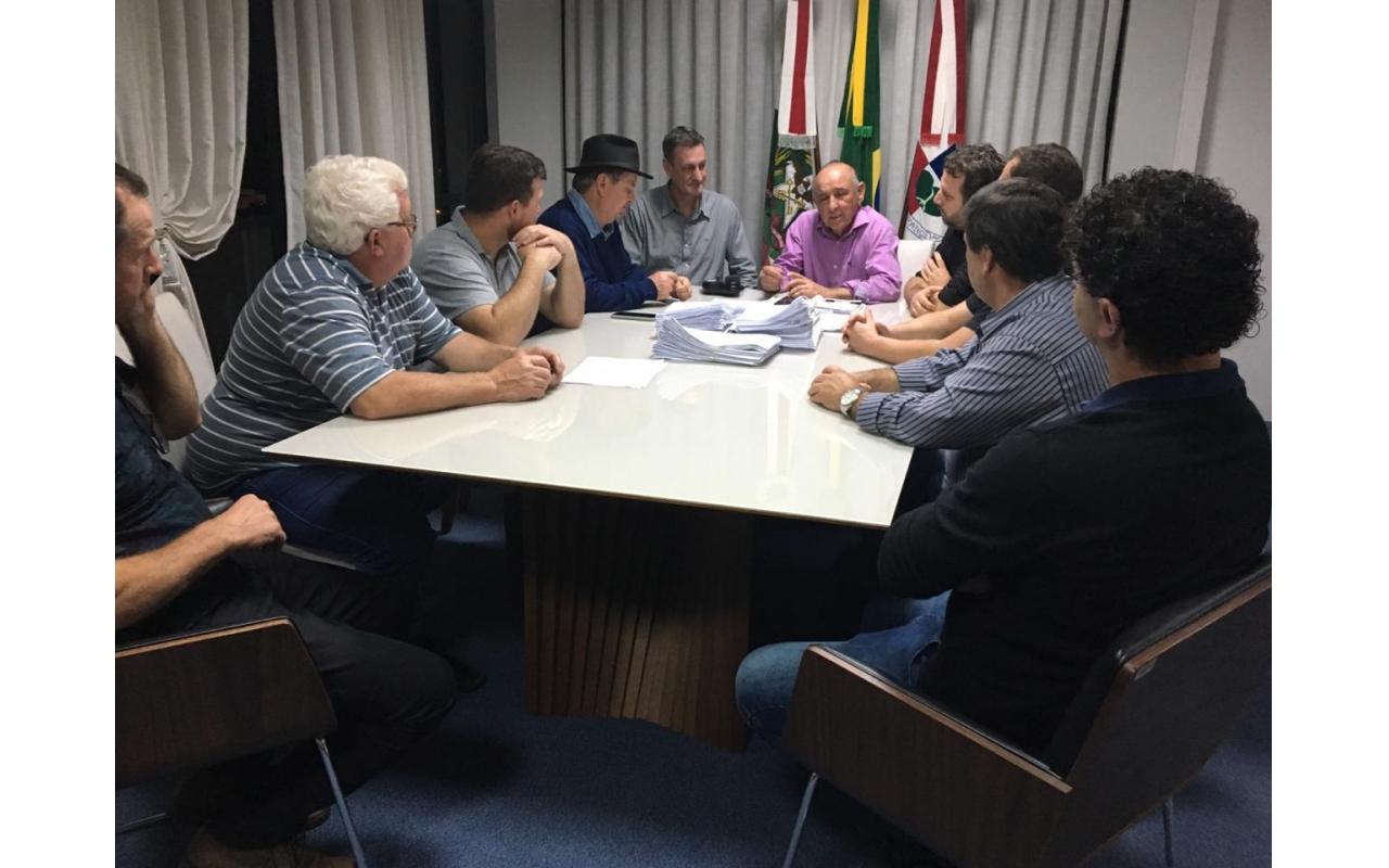 Deputados do MDB se colocam a disposição do prefeito de Ituporanga Gervásio Maciel (PP)