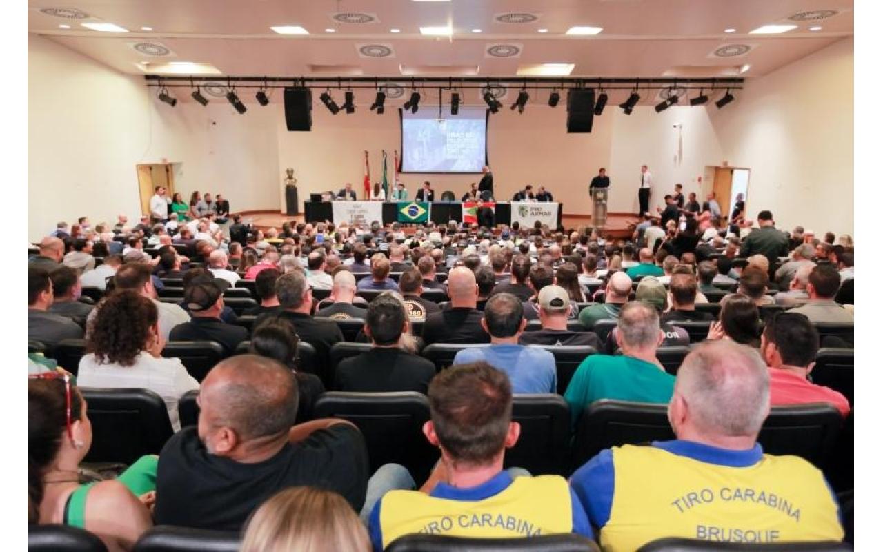 Deputados e donos de Clubes de Caça e Tiro definem ações contra decreto de Lula