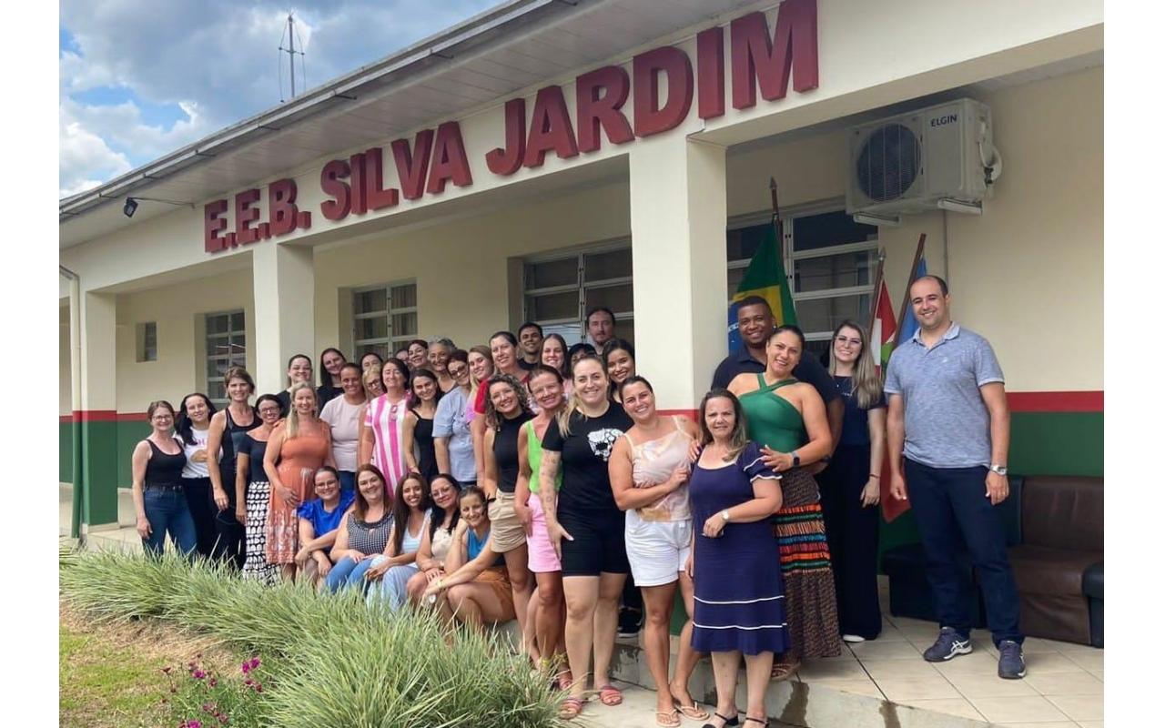 Desfile de 7 de setembro em Alfredo Wagner homenageia os 70 anos da Escola Silva Jardim