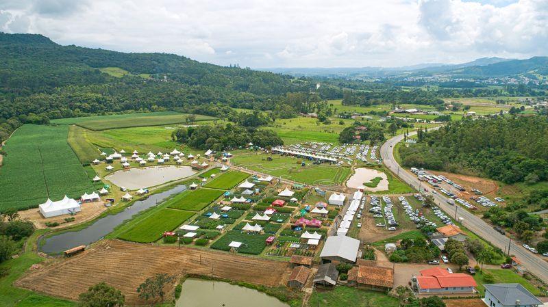 Dia de Campo da Cravil reúne produtores para troca de experiências e palestras técnicas