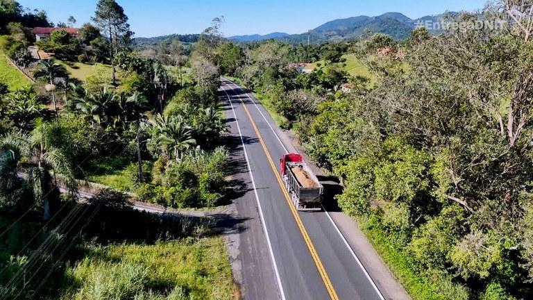 DNIT avança na obra de duplicação da BR-470